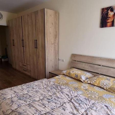 New & Great Located Apartment Near Center Тирана Екстер'єр фото