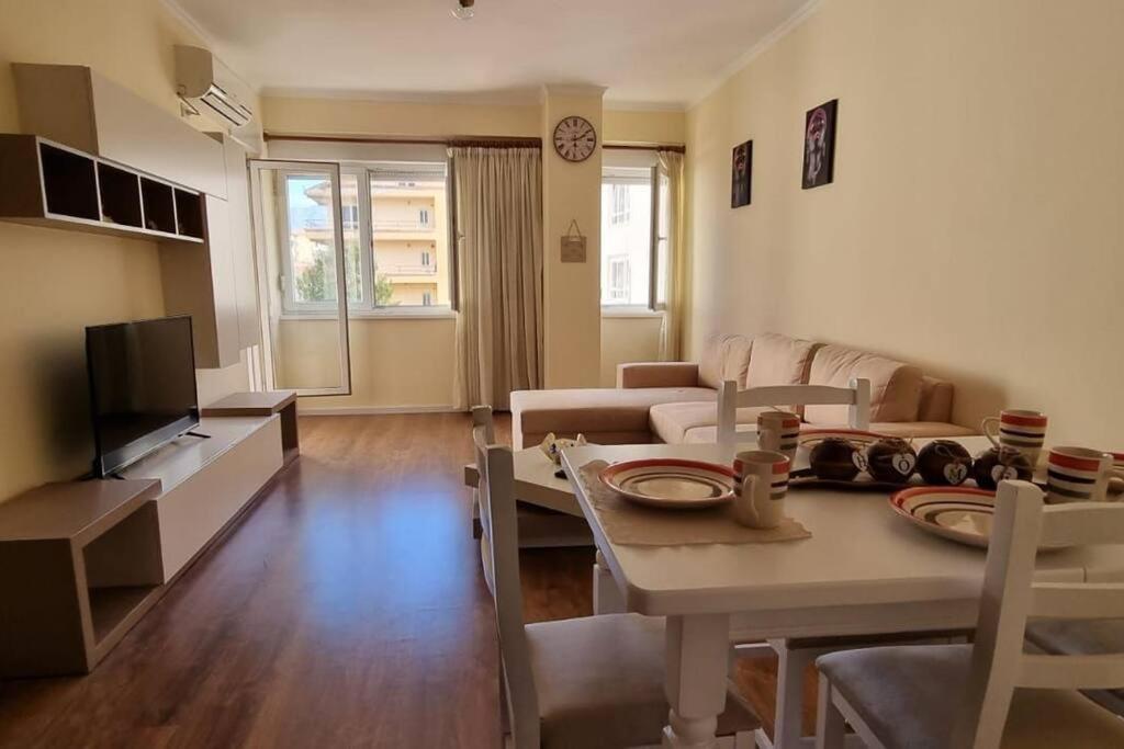 New & Great Located Apartment Near Center Тирана Екстер'єр фото